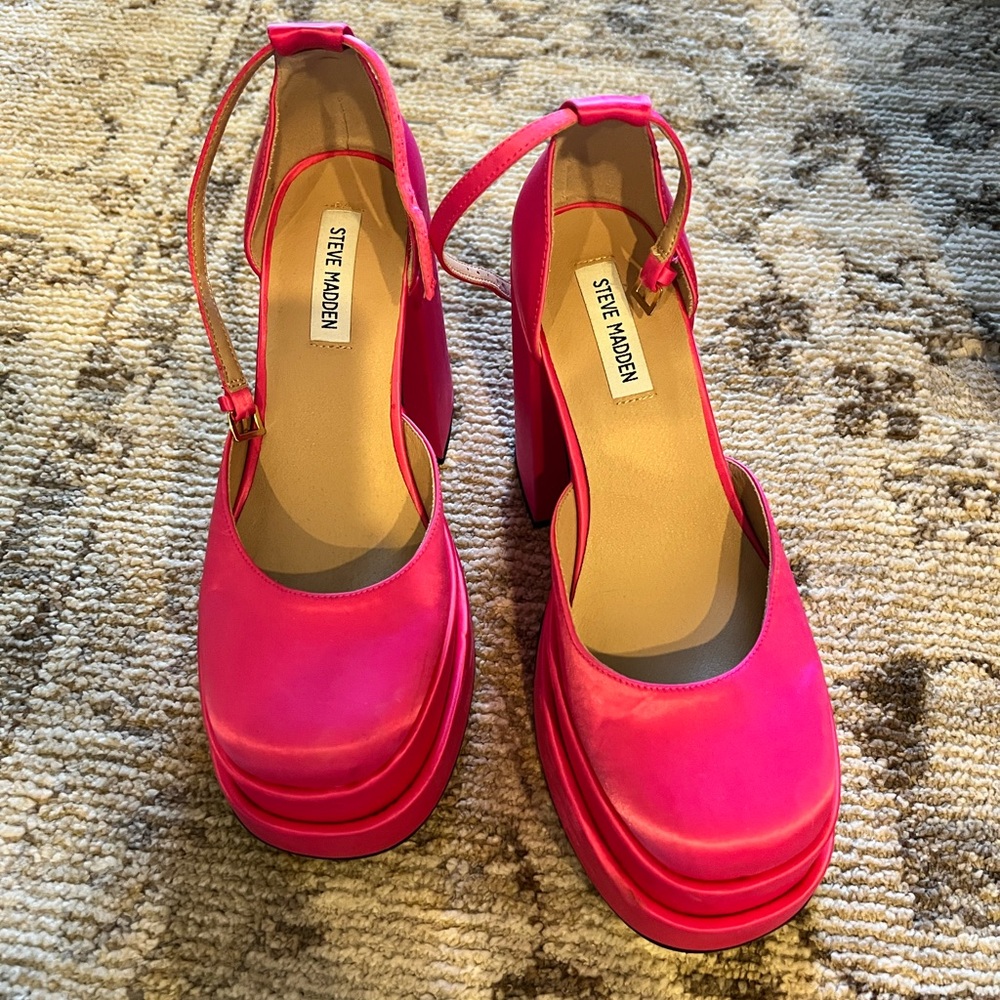 Steve Madden Fuchsia Platform Shoes
